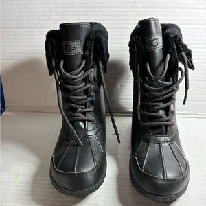 UGG Kids black Lace-Up Boots USED (with original box)
